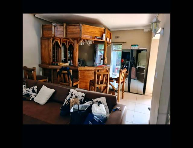 3 BEDROOM HOUSE TO LET IN VANDERBIJLPARK SW 2